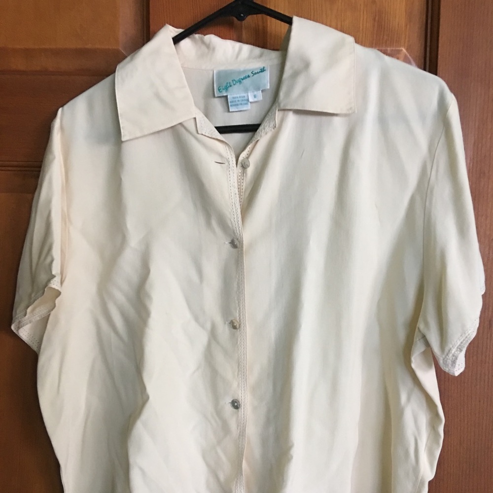 Vintage Women’s beige Silk Blouse